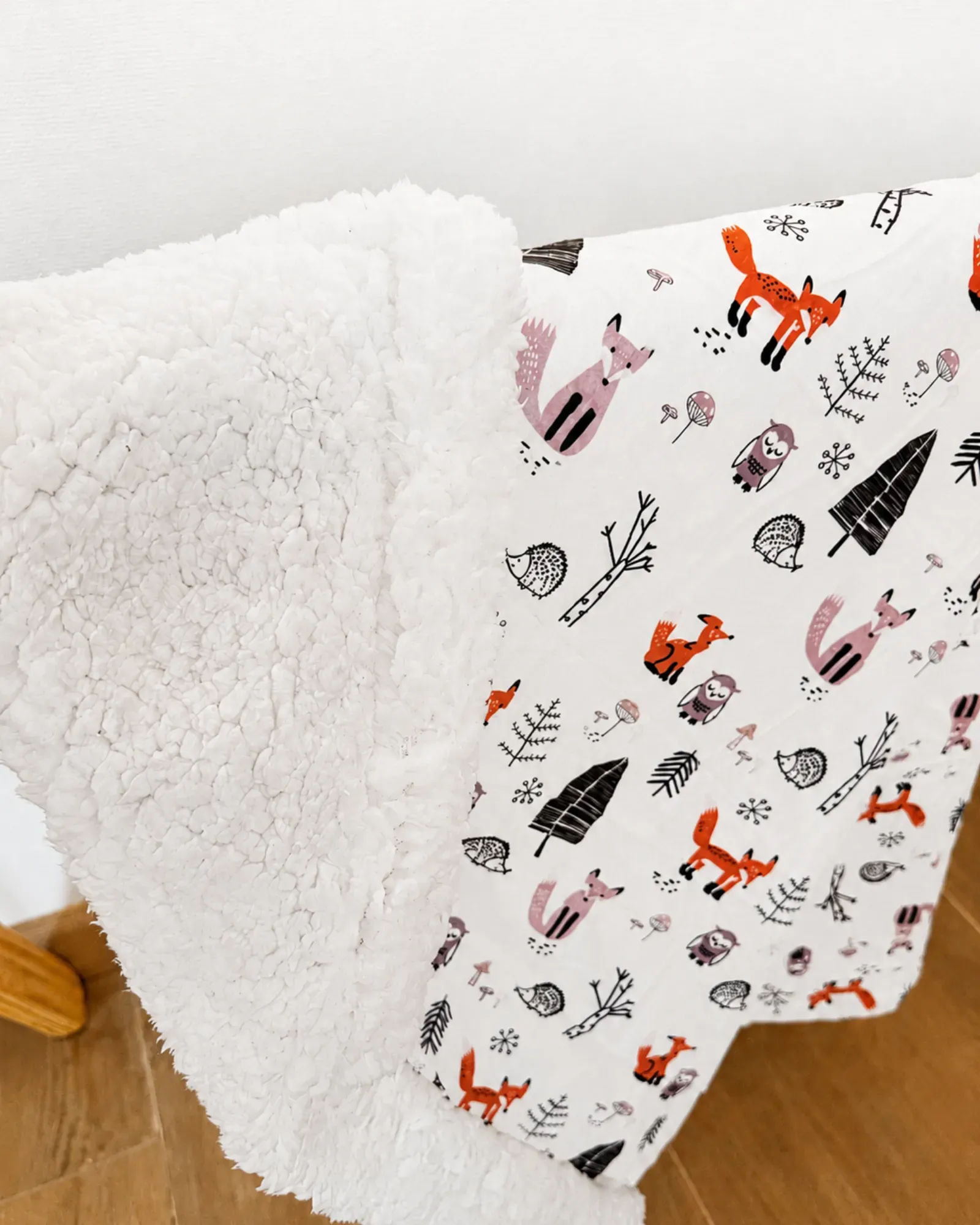 Manta infantil de corderito con diseño estampado bosque ✨
